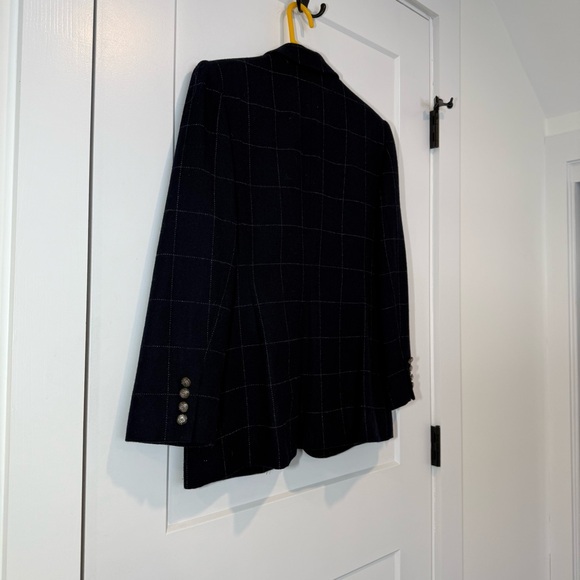 Vintage Lauren Ralph Lauren 100% Wool Blazer. - Picture 4 of 10